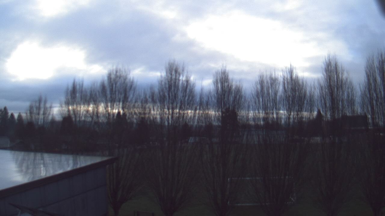 Thumbnail for current weather camera view from Hayes Freedom HS in Camas, Washington