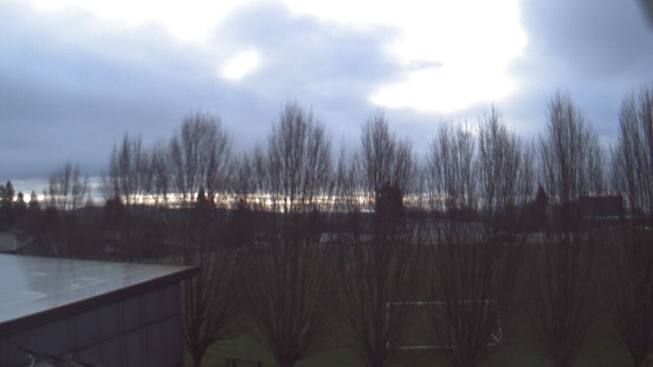 Thumbnail for current weather camera view from Hayes Freedom HS in Camas, Washington