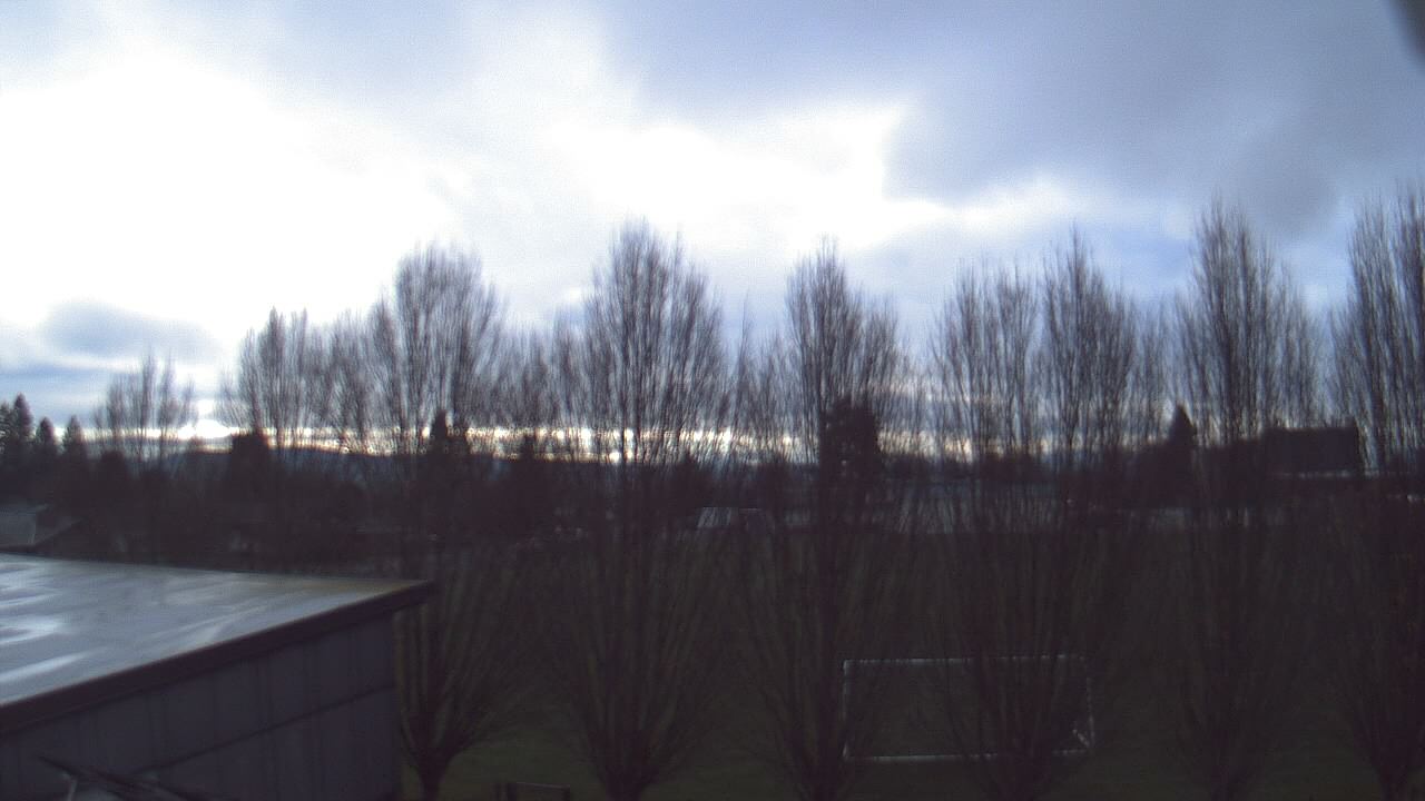 Thumbnail for current weather camera view from Hayes Freedom HS in Camas, Washington