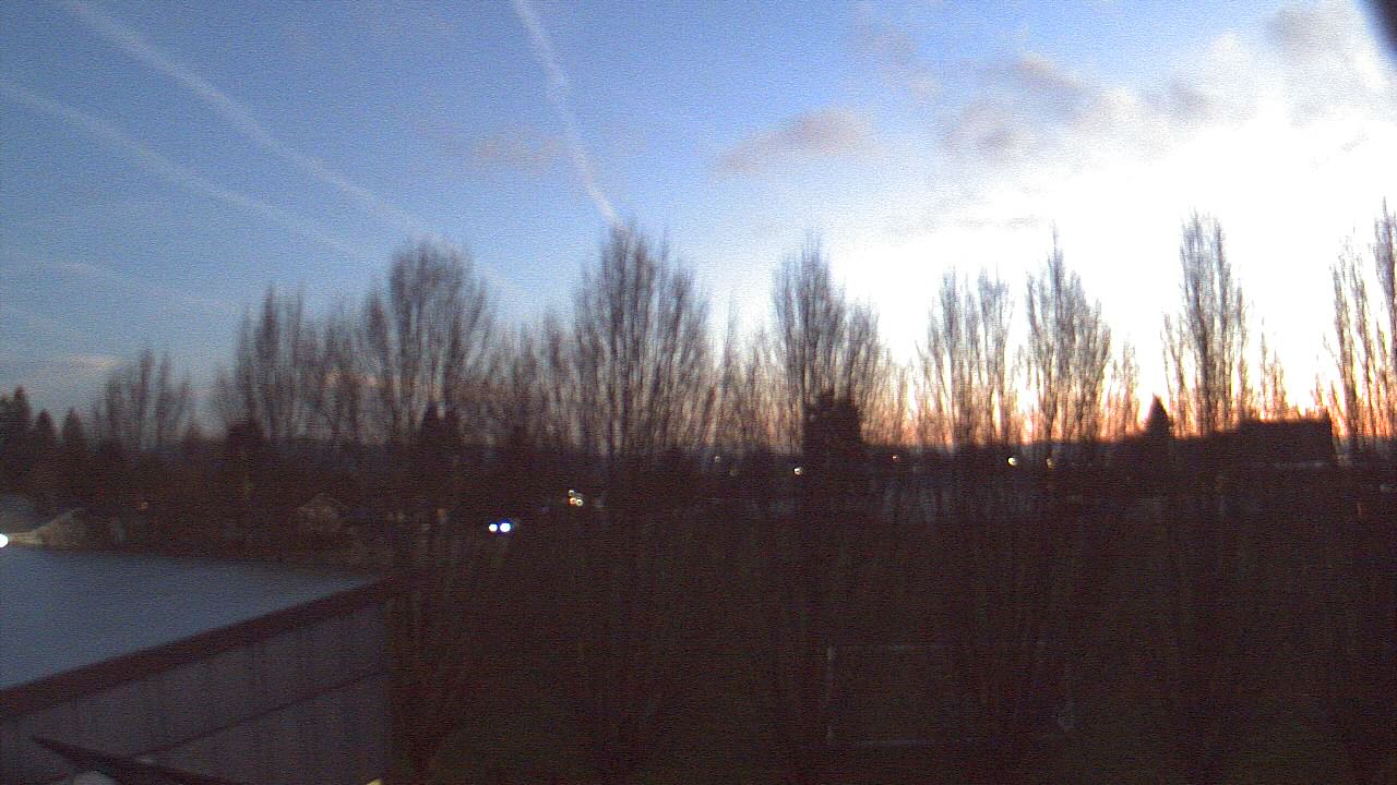 Thumbnail for current weather camera view from Hayes Freedom HS in Camas, Washington