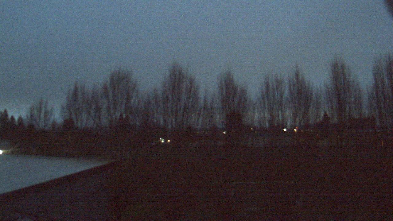 Thumbnail for current weather camera view from Hayes Freedom HS in Camas, Washington