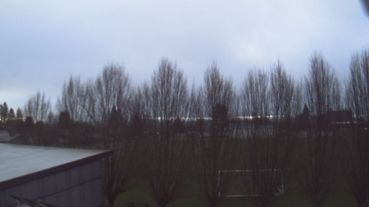 Thumbnail for current weather camera view from Hayes Freedom HS in Camas, Washington