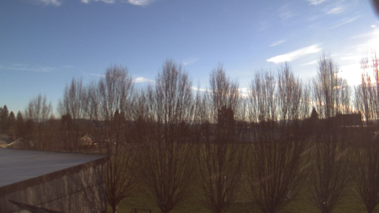 Thumbnail for current weather camera view from Hayes Freedom HS in Camas, Washington