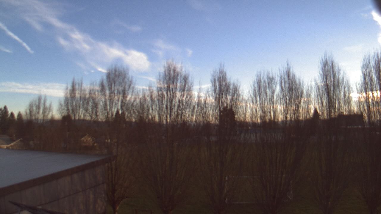 Thumbnail for current weather camera view from Hayes Freedom HS in Camas, Washington