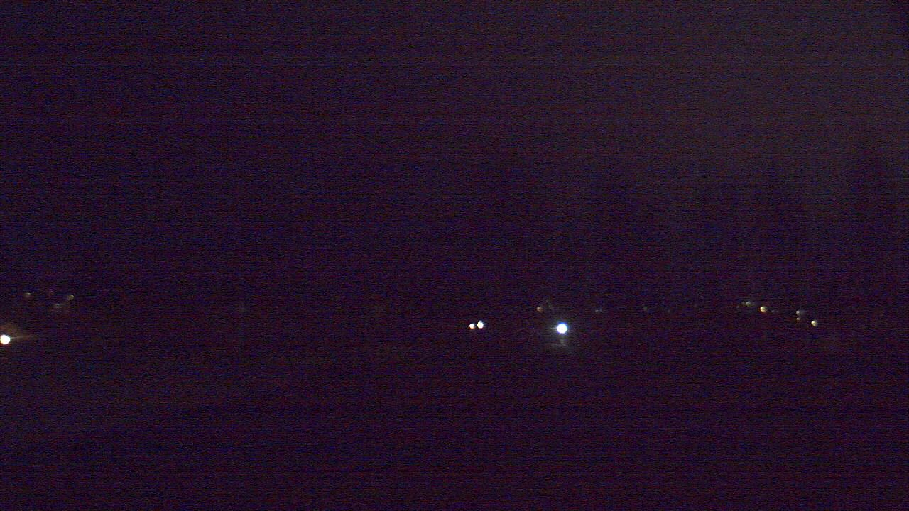 Thumbnail for current weather camera view from Hayes Freedom HS in Camas, Washington