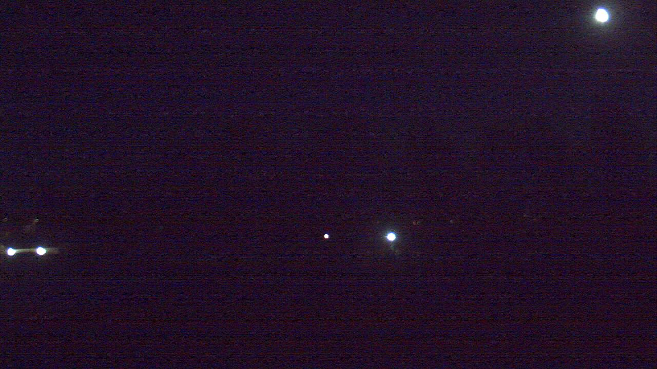 Thumbnail for current weather camera view from Hayes Freedom HS in Camas, Washington