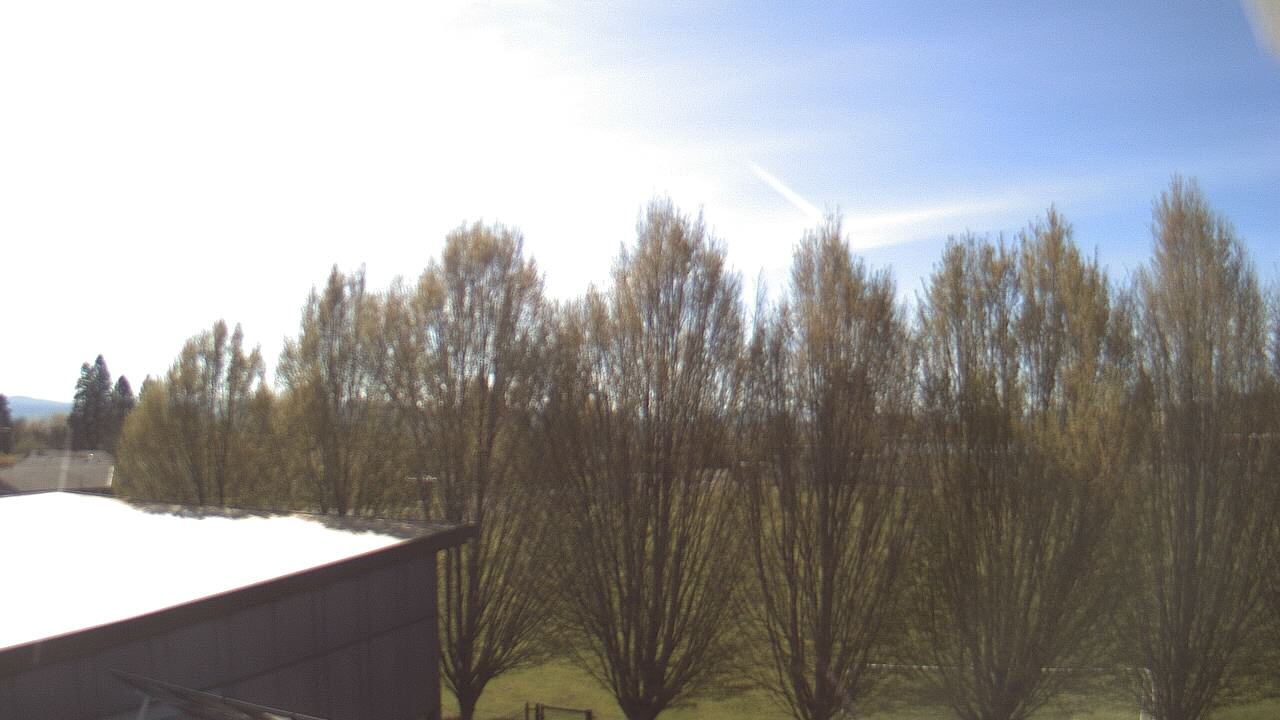 Thumbnail for current weather camera view from Hayes Freedom HS in Camas, Washington