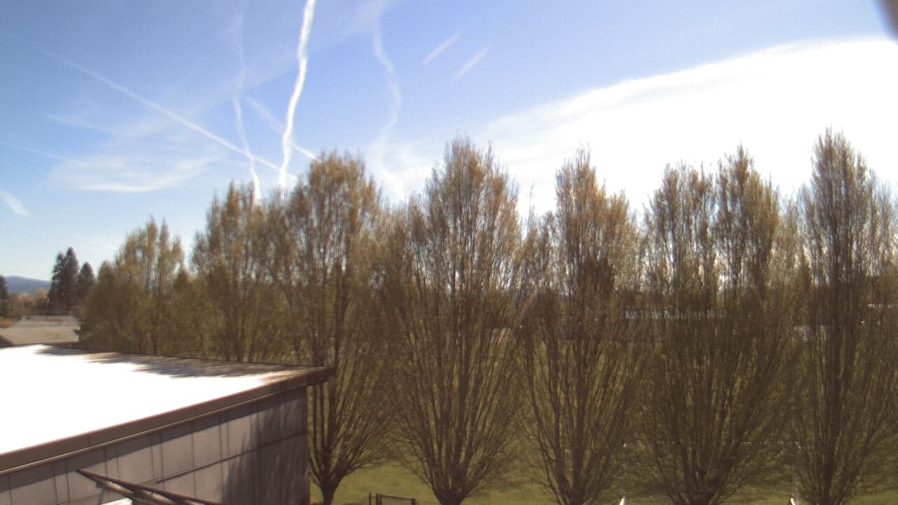 Thumbnail for current weather camera view from Hayes Freedom HS in Camas, Washington