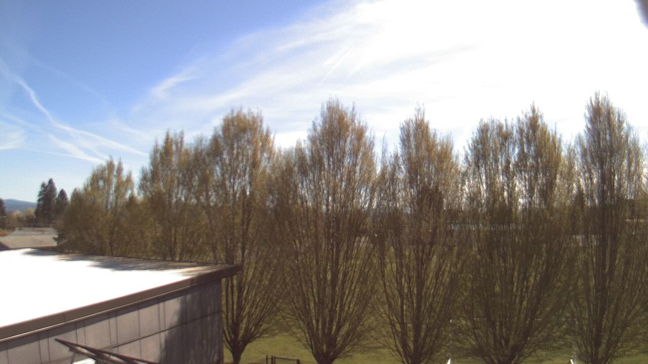 Thumbnail for current weather camera view from Hayes Freedom HS in Camas, Washington