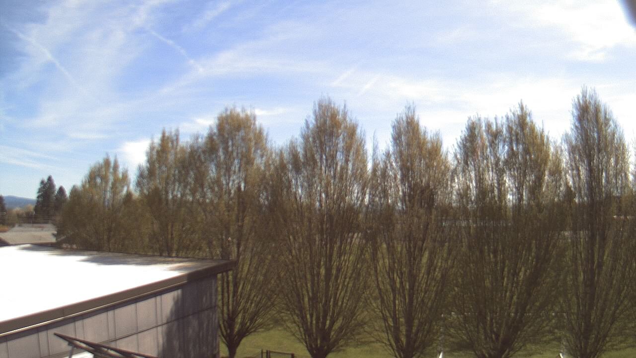 Thumbnail for current weather camera view from Hayes Freedom HS in Camas, Washington