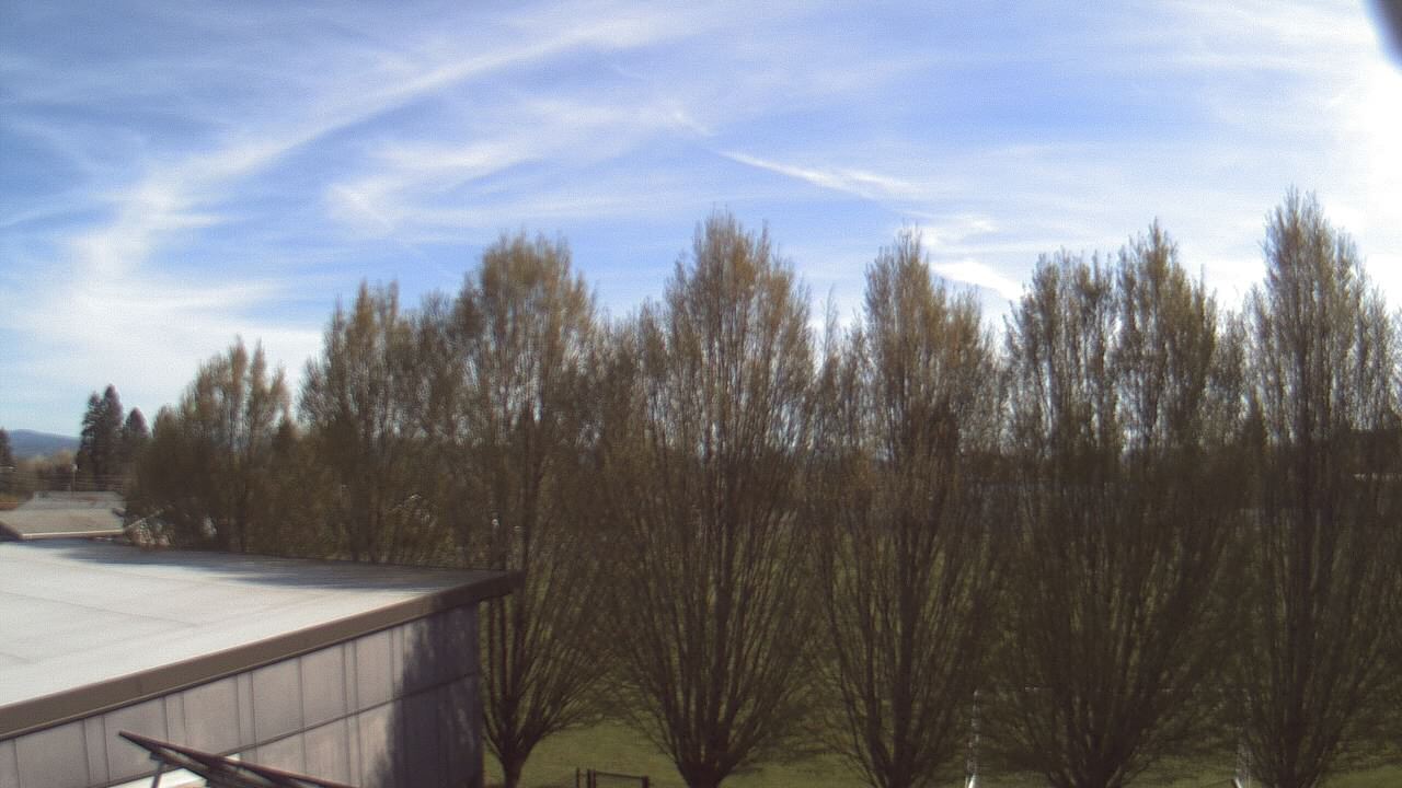 Thumbnail for current weather camera view from Hayes Freedom HS in Camas, Washington