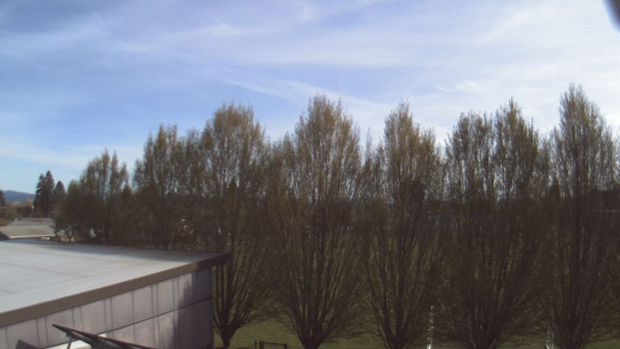 Thumbnail for current weather camera view from Hayes Freedom HS in Camas, Washington