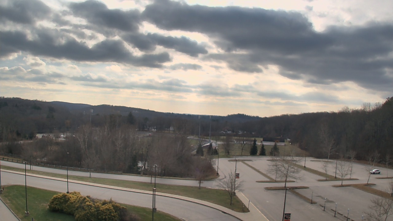 Thumbnail for current weather camera view from Plainfield High School in Central Village, Connecticut