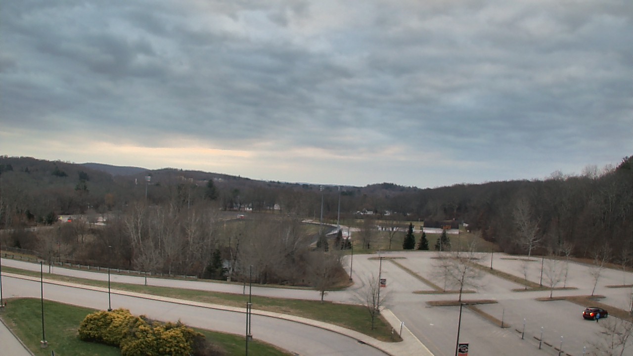 Thumbnail for current weather camera view from Plainfield High School in Central Village, Connecticut