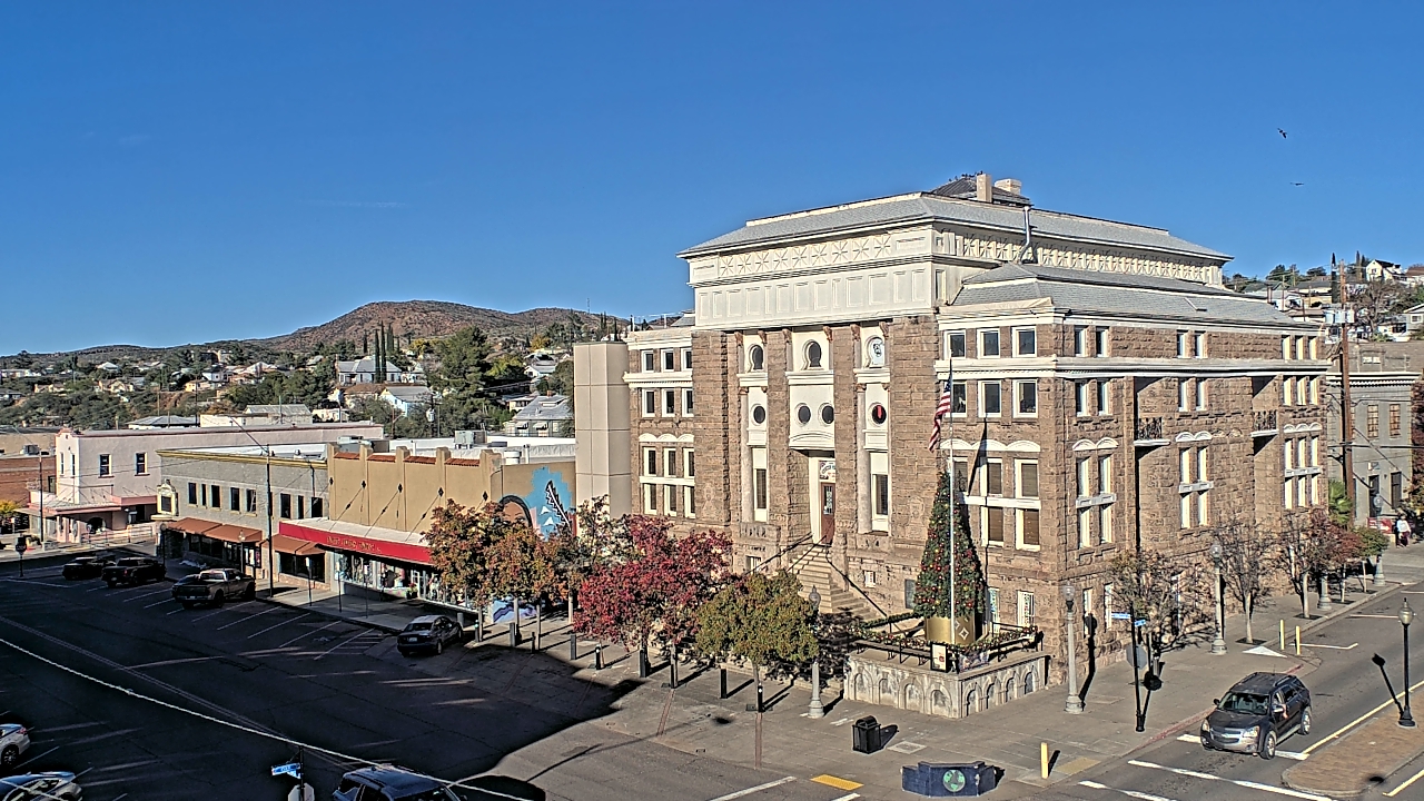 Thumbnail for current weather camera view from Center for the Arts in Globe, Arizona