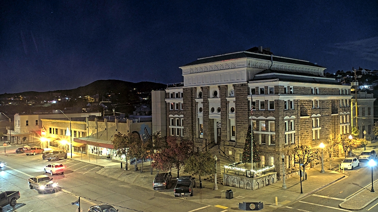 Thumbnail for current weather camera view from Center for the Arts in Globe, Arizona