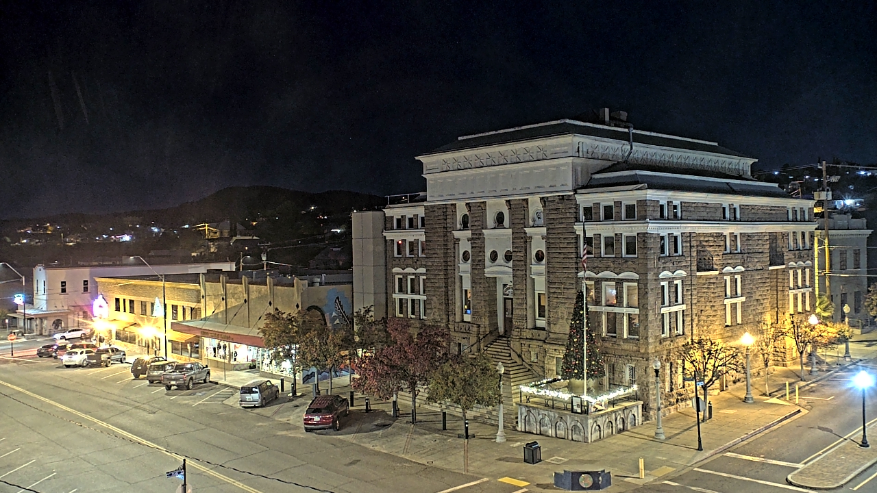 Thumbnail for current weather camera view from Center for the Arts in Globe, Arizona