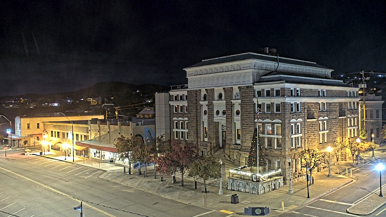 Thumbnail for current weather camera view from Center for the Arts in Globe, Arizona