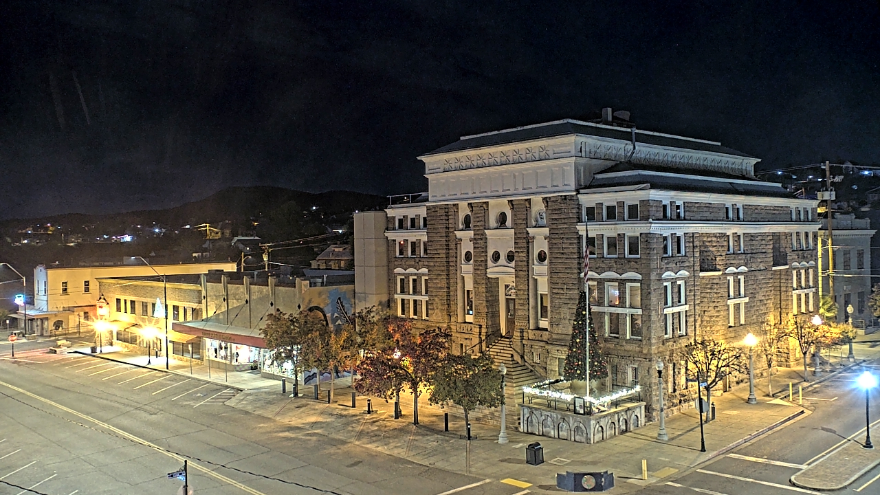 Thumbnail for current weather camera view from Center for the Arts in Globe, Arizona