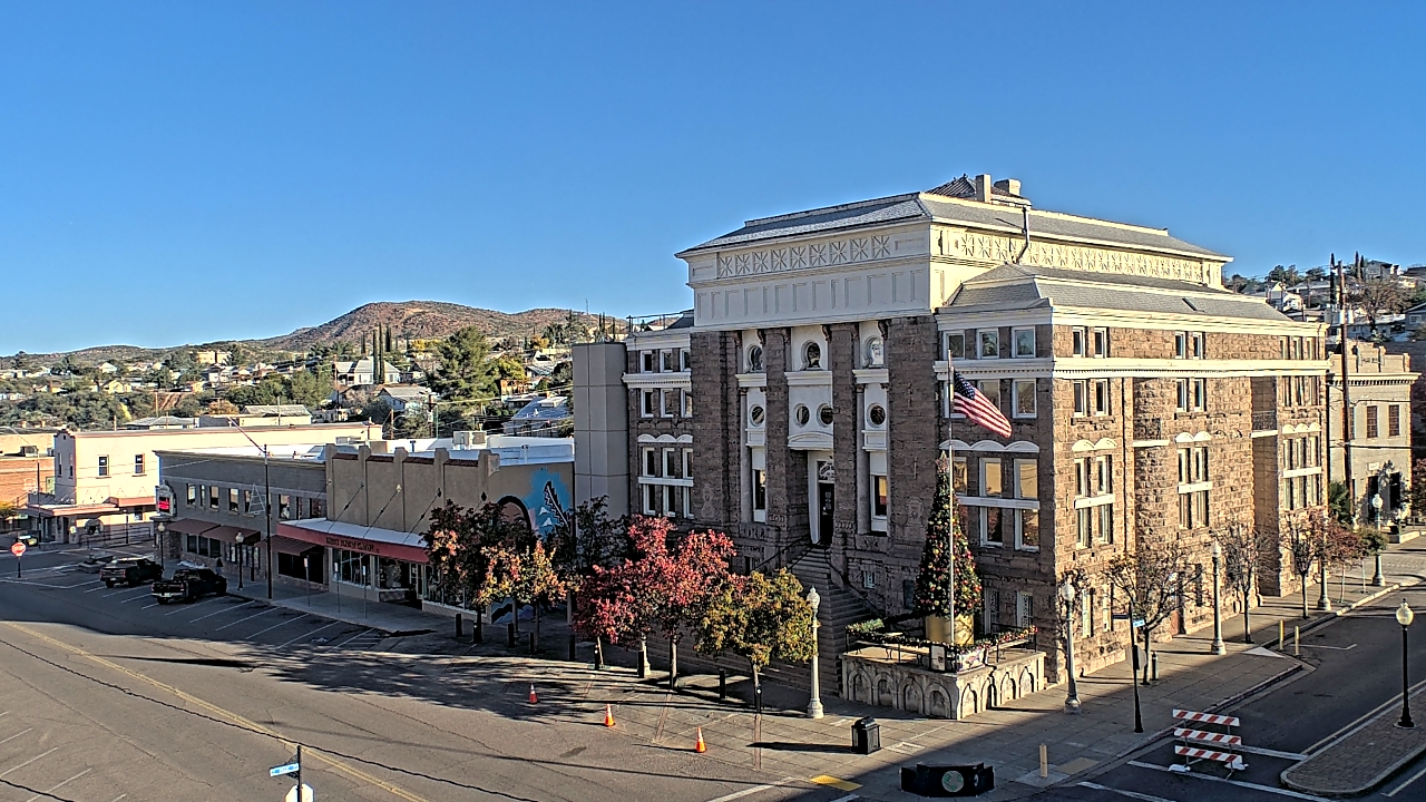 Thumbnail for current weather camera view from Center for the Arts in Globe, Arizona