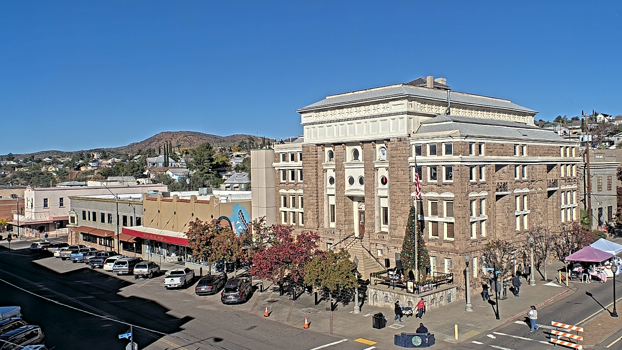 Thumbnail for current weather camera view from Center for the Arts in Globe, Arizona
