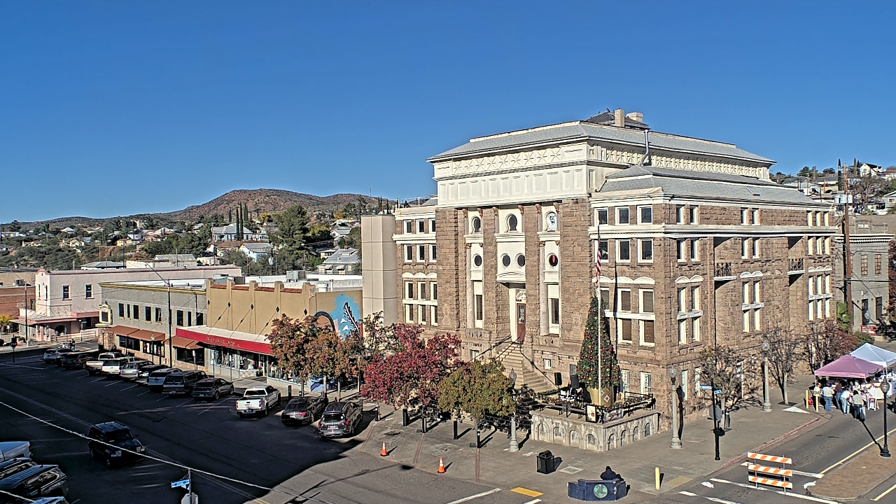 Thumbnail for current weather camera view from Center for the Arts in Globe, Arizona