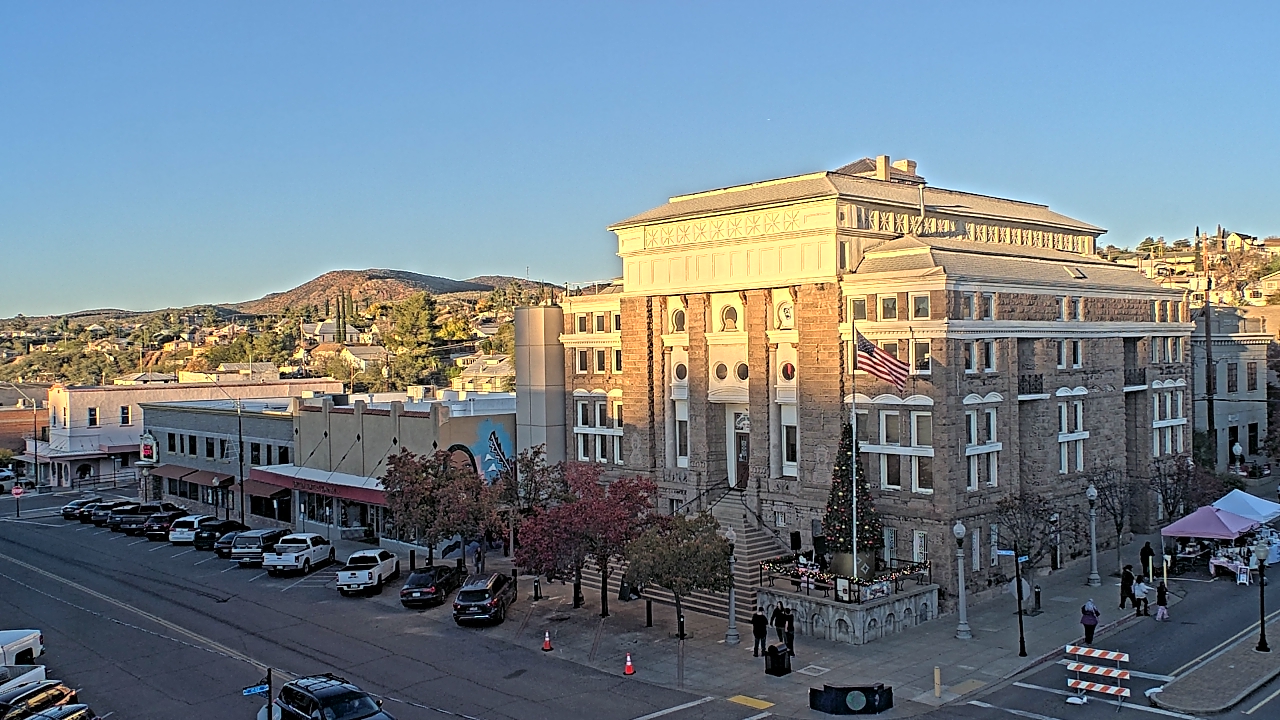 Thumbnail for current weather camera view from Center for the Arts in Globe, Arizona
