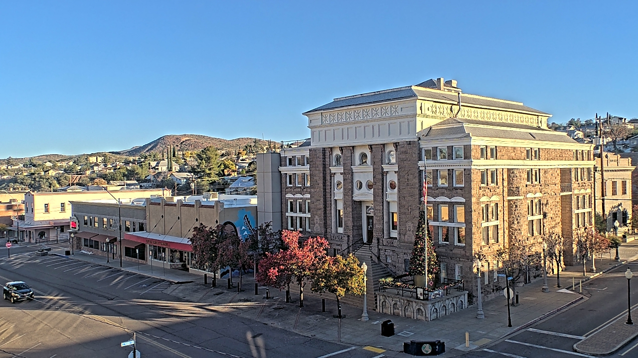Thumbnail for current weather camera view from Center for the Arts in Globe, Arizona
