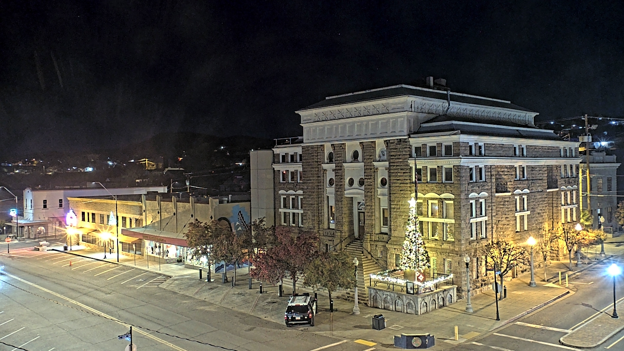Thumbnail for current weather camera view from Center for the Arts in Globe, Arizona