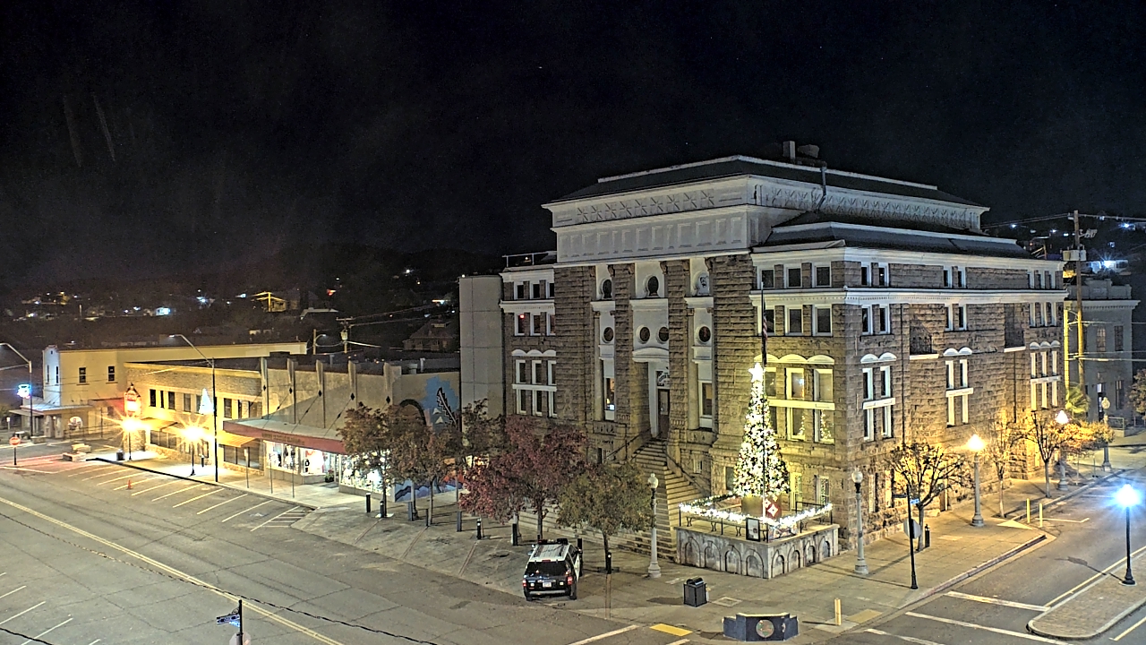 Thumbnail for current weather camera view from Center for the Arts in Globe, Arizona