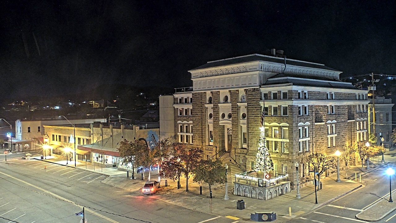 Thumbnail for current weather camera view from Center for the Arts in Globe, Arizona