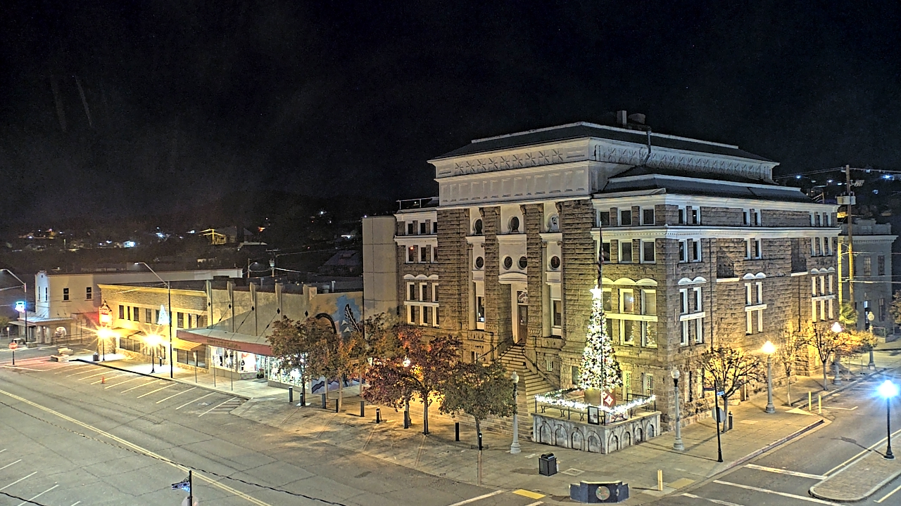 Thumbnail for current weather camera view from Center for the Arts in Globe, Arizona