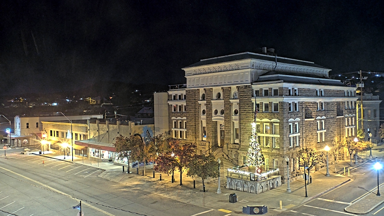 Thumbnail for current weather camera view from Center for the Arts in Globe, Arizona