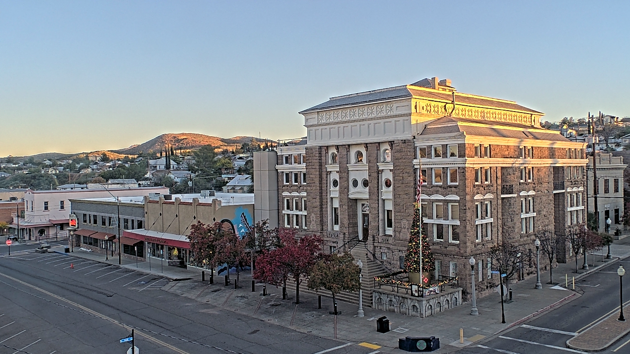 Thumbnail for current weather camera view from Center for the Arts in Globe, Arizona