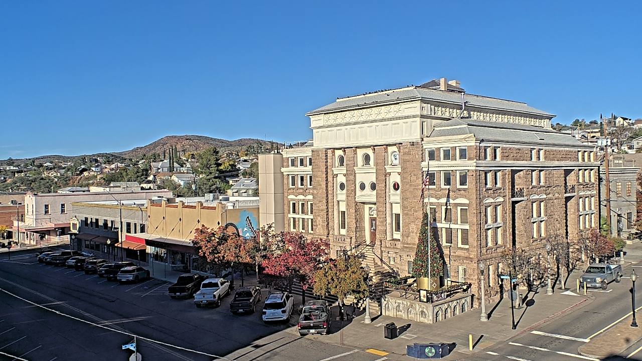 Thumbnail for current weather camera view from Center for the Arts in Globe, Arizona