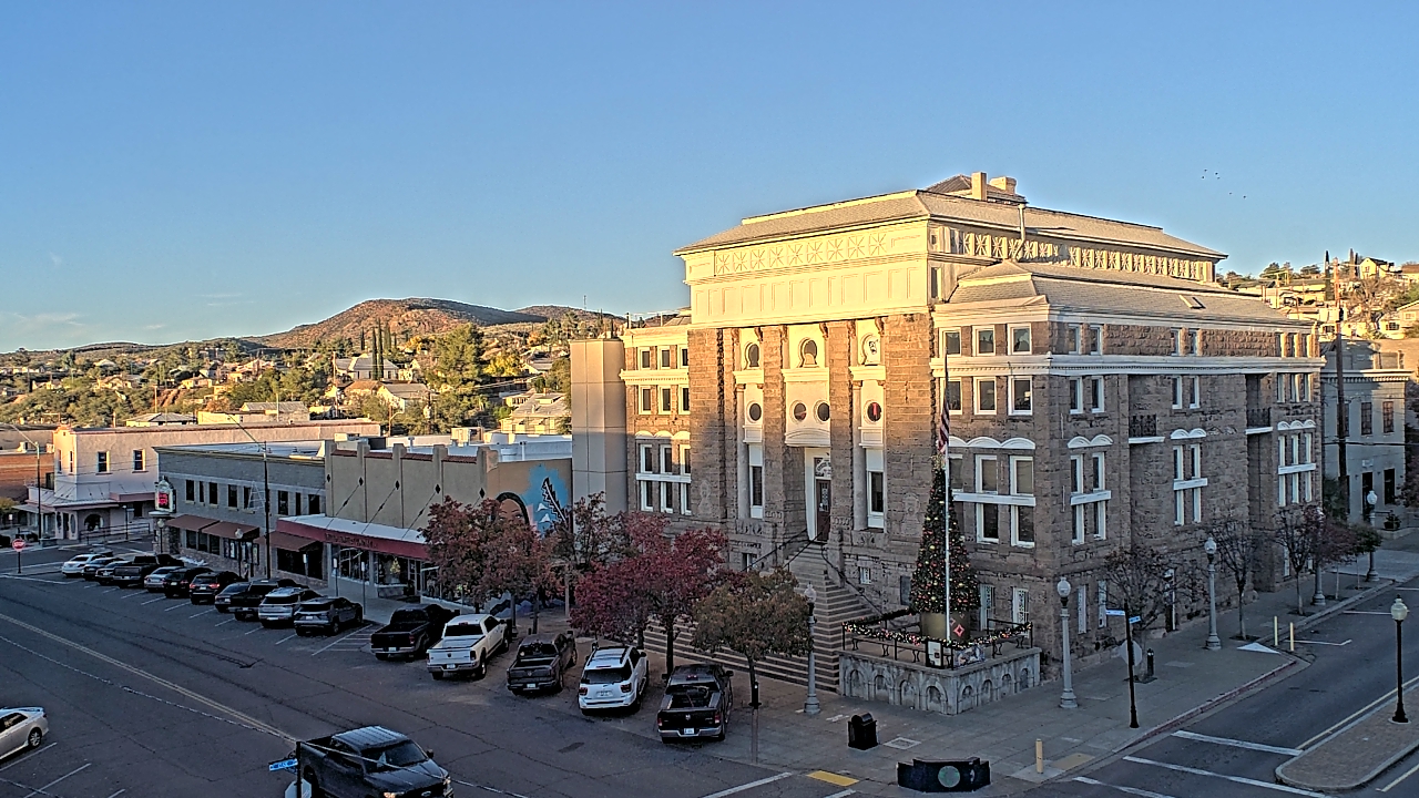 Thumbnail for current weather camera view from Center for the Arts in Globe, Arizona