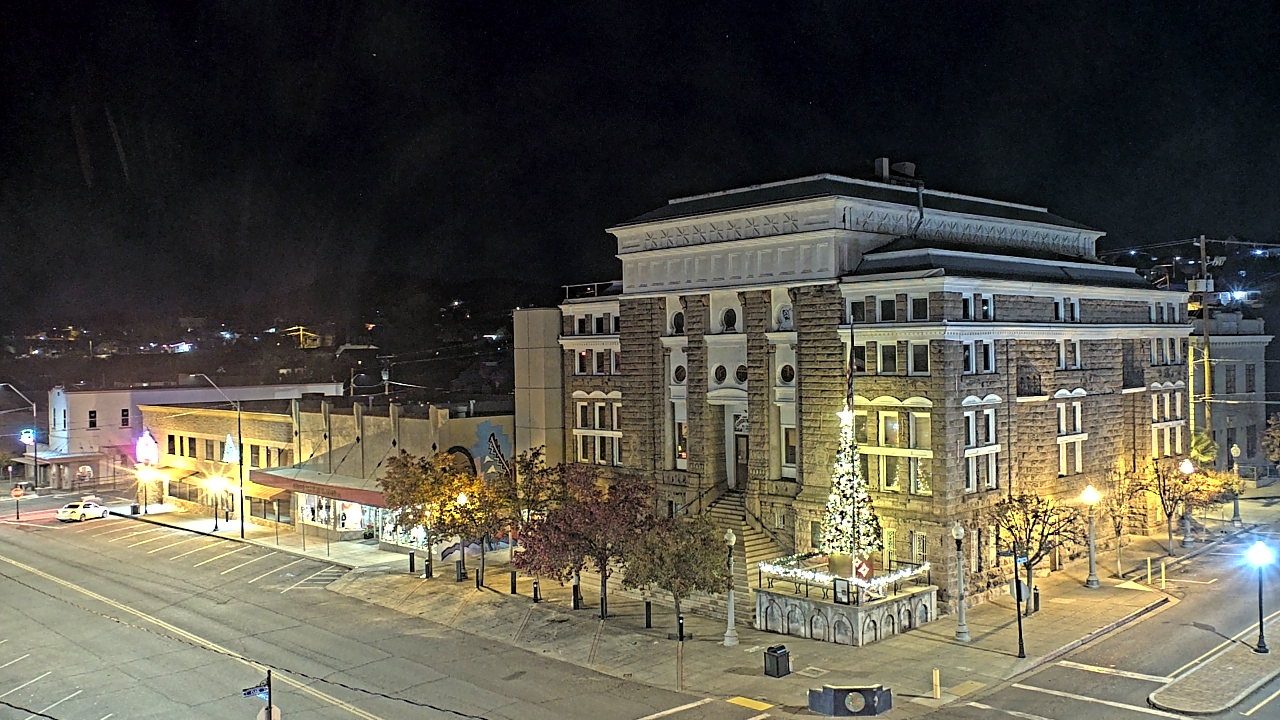 Thumbnail for current weather camera view from Center for the Arts in Globe, Arizona