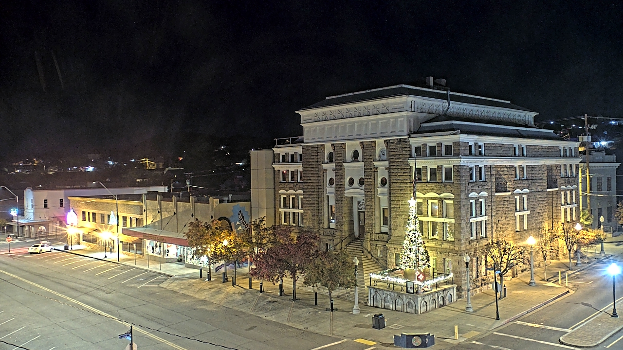 Thumbnail for current weather camera view from Center for the Arts in Globe, Arizona