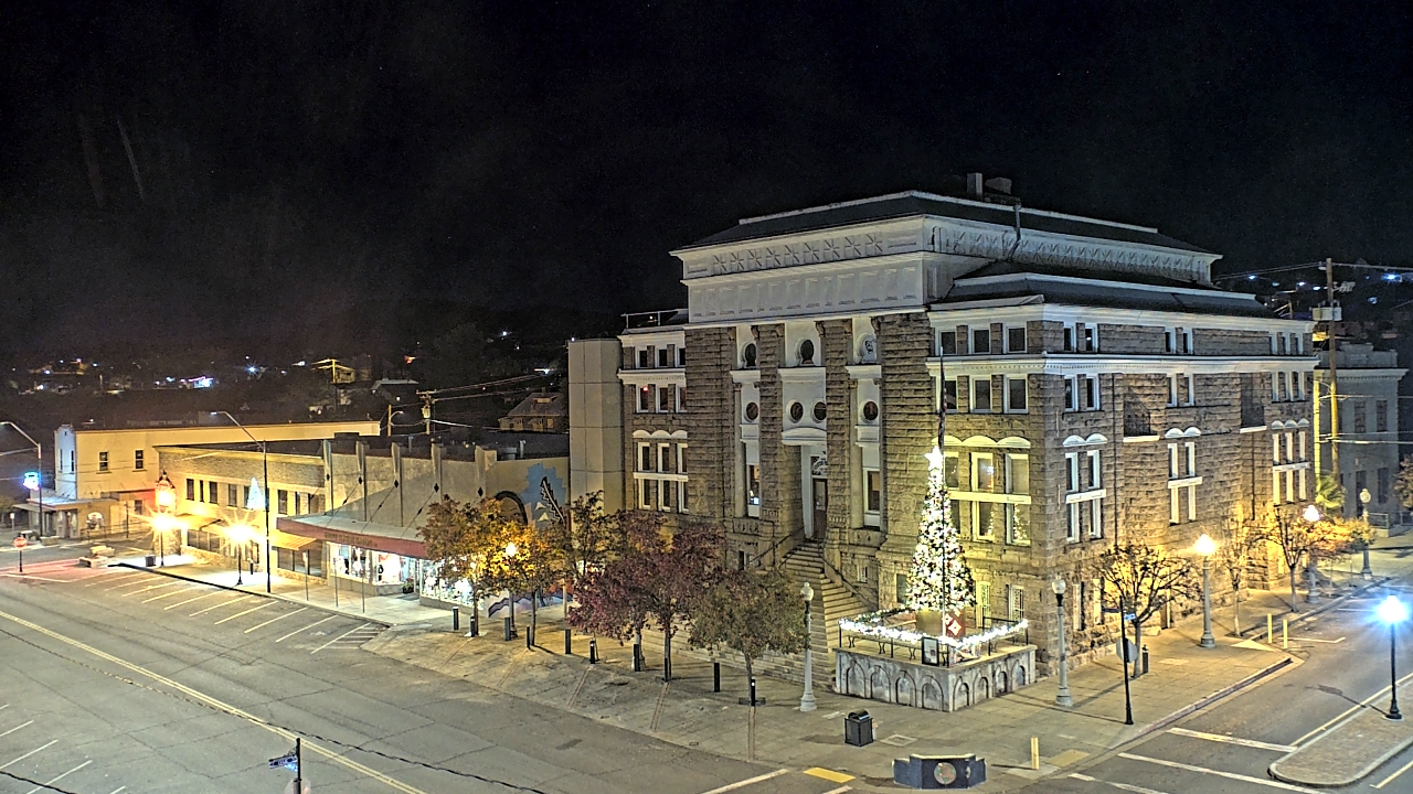 Thumbnail for current weather camera view from Center for the Arts in Globe, Arizona