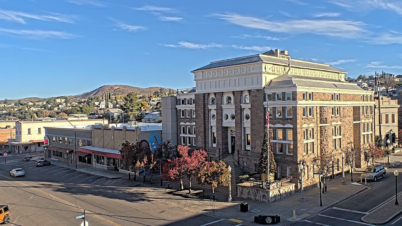 Thumbnail for current weather camera view from Center for the Arts in Globe, Arizona