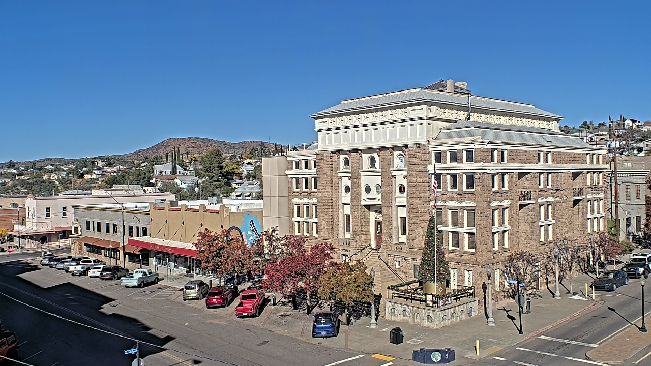 Thumbnail for current weather camera view from Center for the Arts in Globe, Arizona