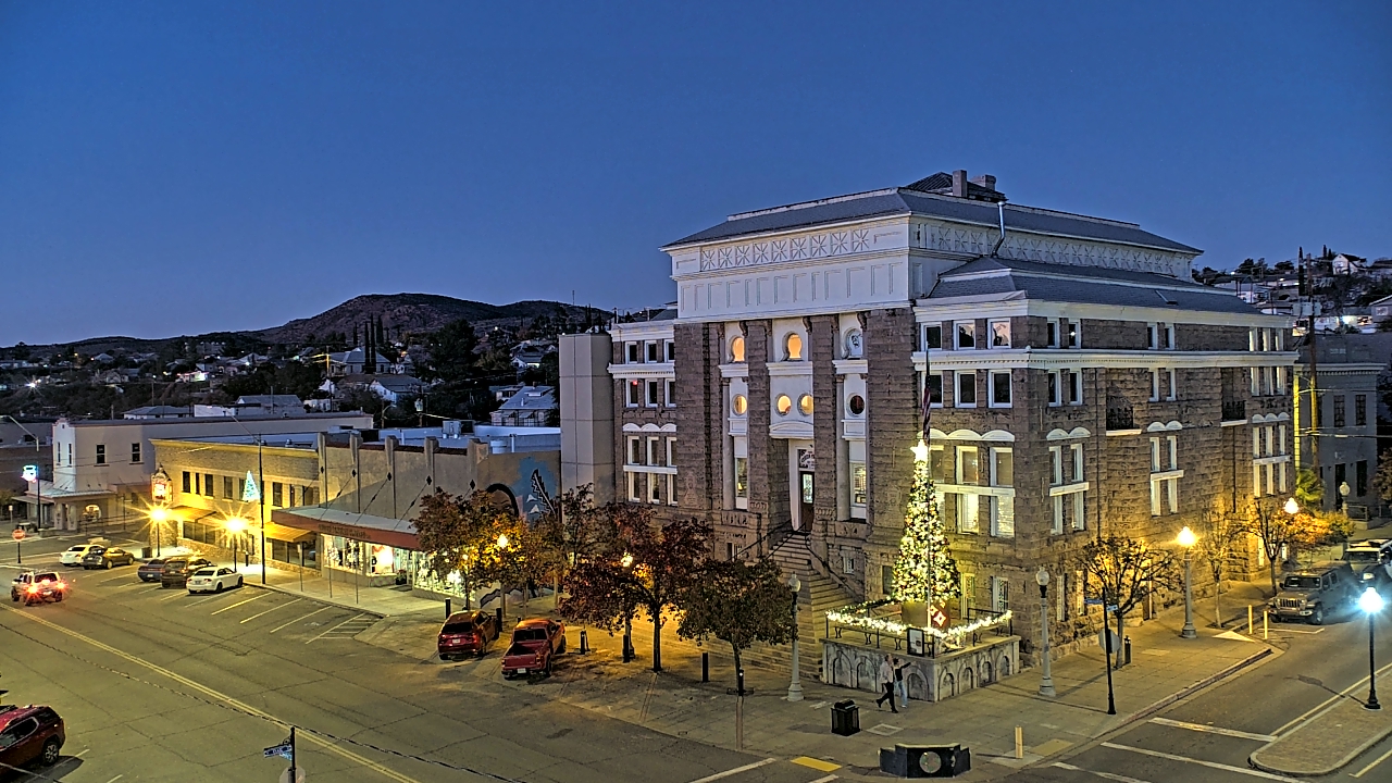 Thumbnail for current weather camera view from Center for the Arts in Globe, Arizona