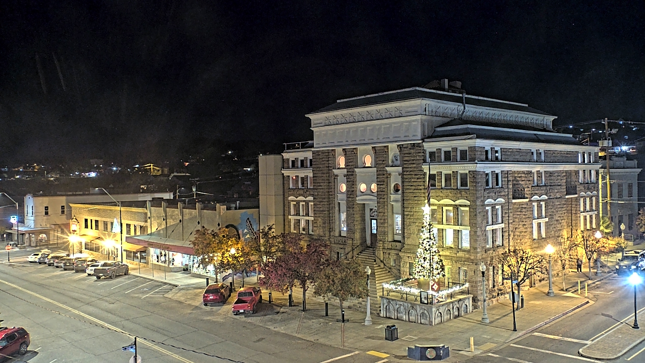 Thumbnail for current weather camera view from Center for the Arts in Globe, Arizona