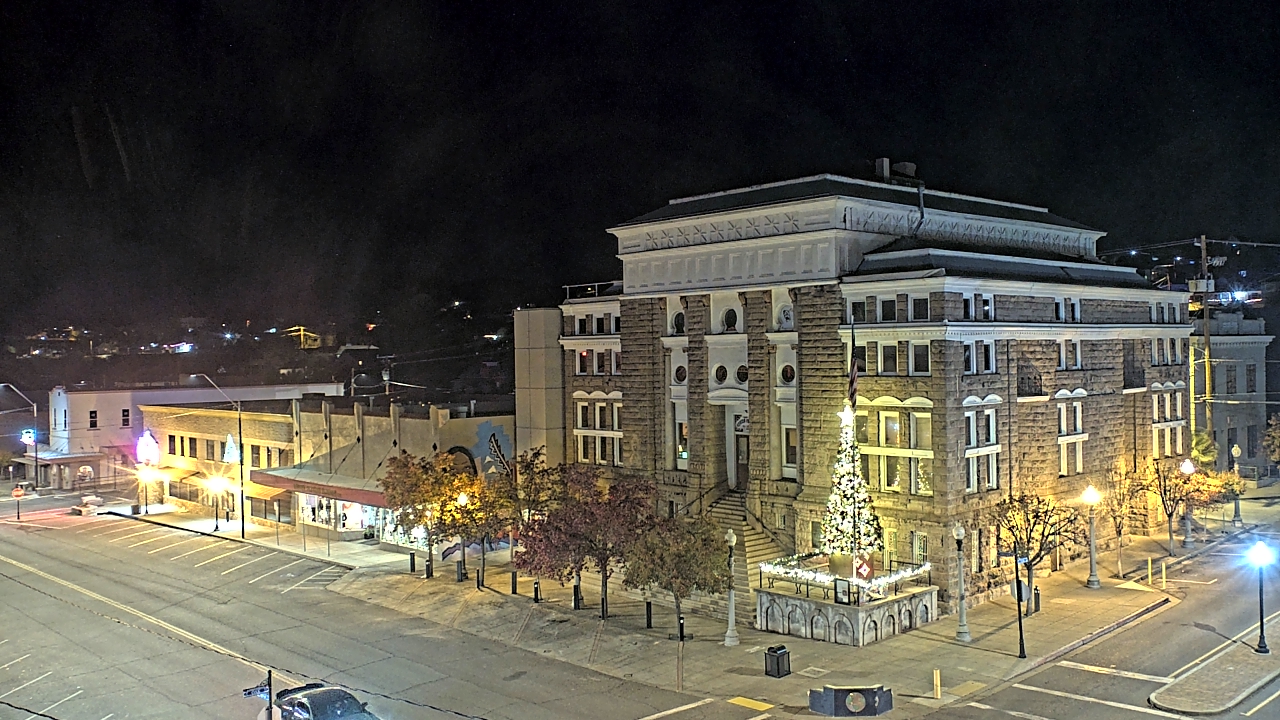 Thumbnail for current weather camera view from Center for the Arts in Globe, Arizona