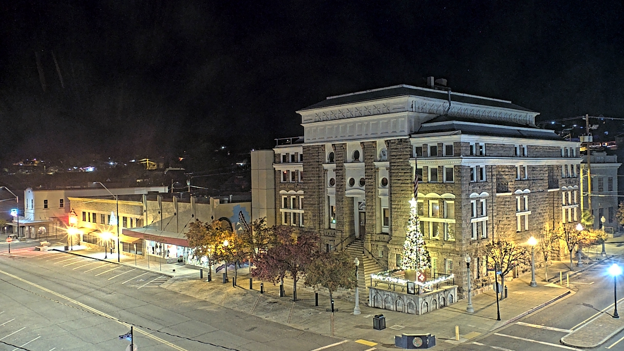 Thumbnail for current weather camera view from Center for the Arts in Globe, Arizona