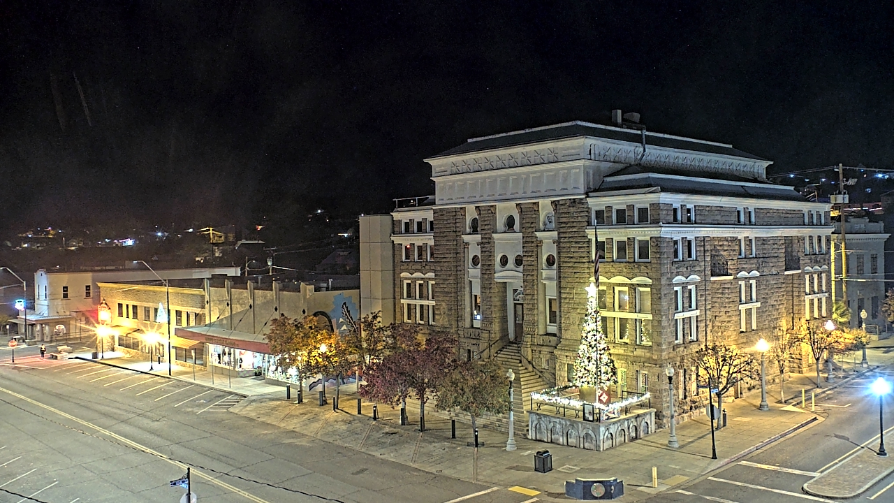 Thumbnail for current weather camera view from Center for the Arts in Globe, Arizona