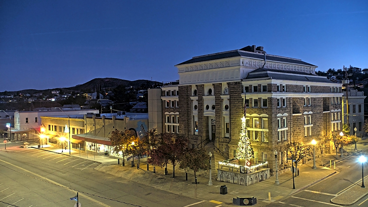 Thumbnail for current weather camera view from Center for the Arts in Globe, Arizona