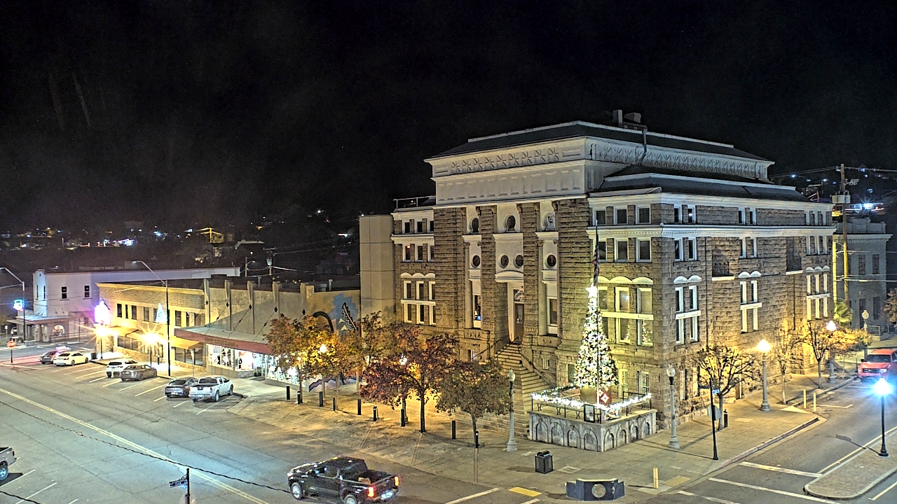 Thumbnail for current weather camera view from Center for the Arts in Globe, Arizona