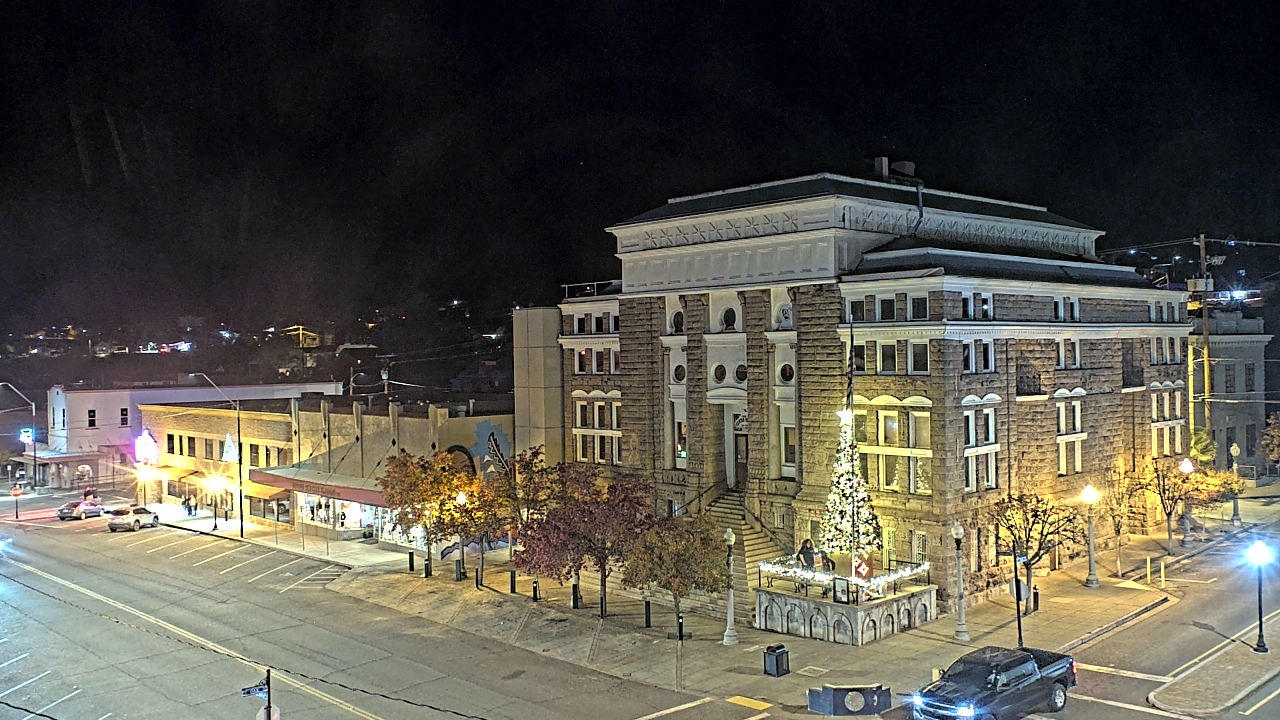Thumbnail for current weather camera view from Center for the Arts in Globe, Arizona