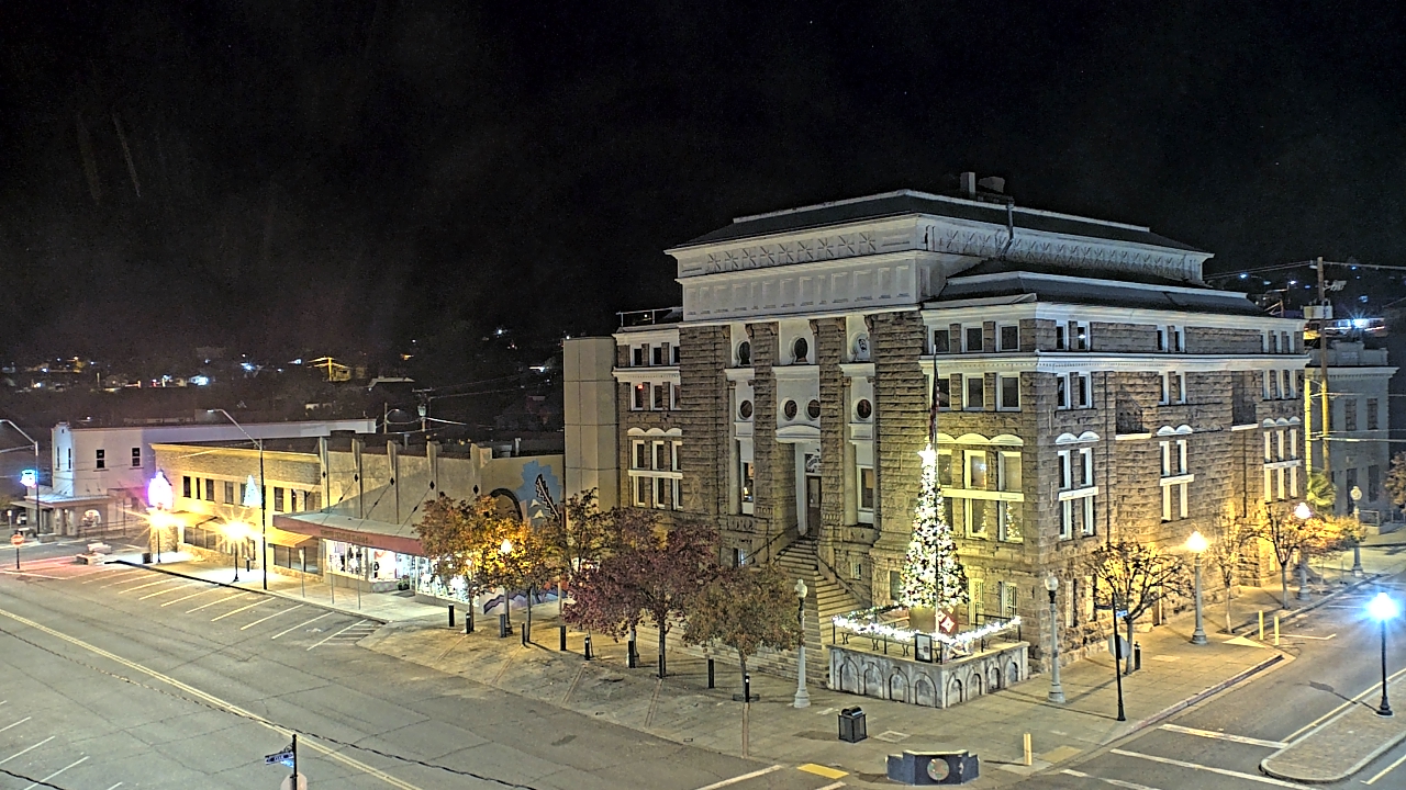 Thumbnail for current weather camera view from Center for the Arts in Globe, Arizona